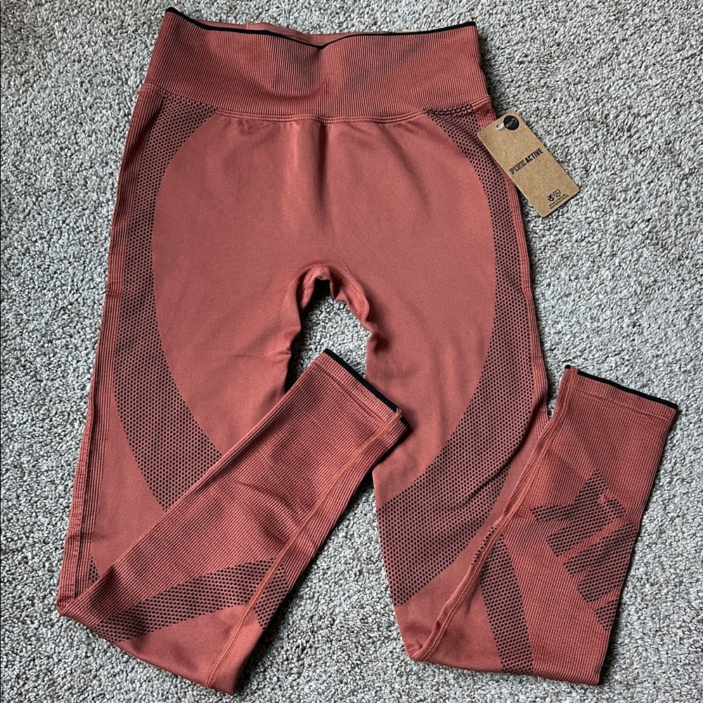 NWT PINK Active Seamless Leggings Size M High Waist Full‎ Length Tight Best Butt